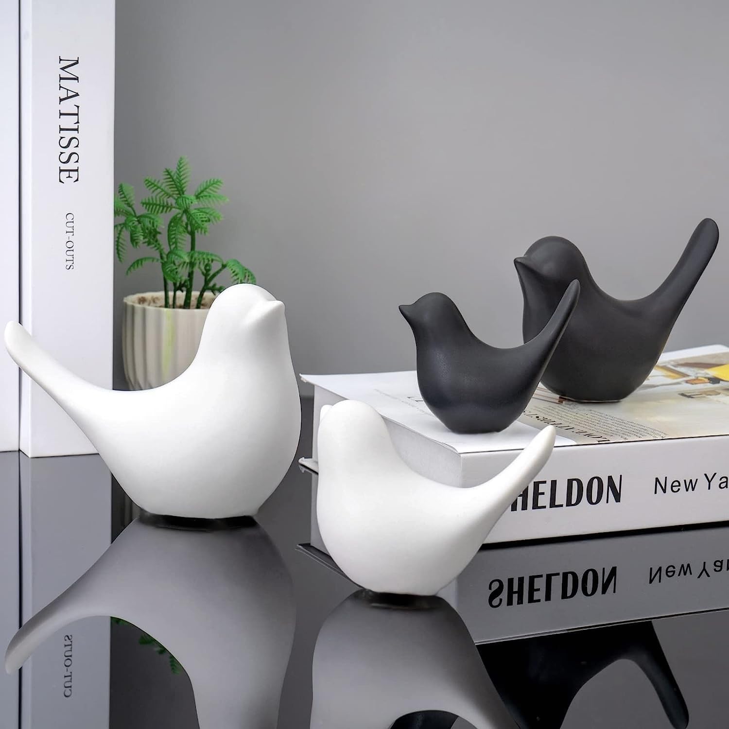 Homeatomy™ | Ceramic Birds Figurines Ceramic Blessing Birds Figurine Home Decorations Accessories Set of 4 (2 Black and 2 White)