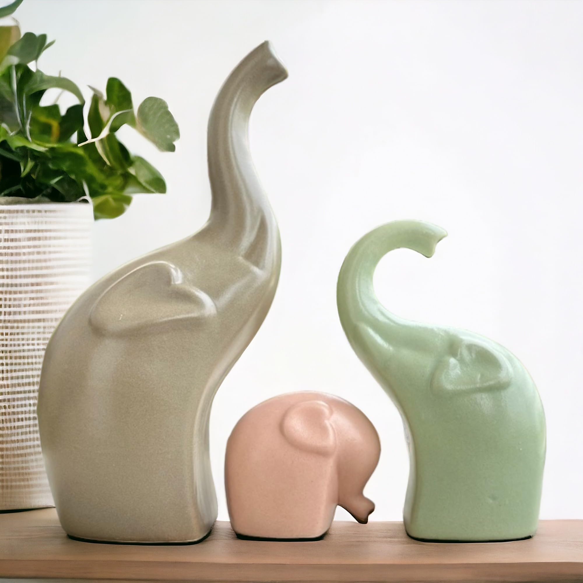 Homeatomy Ceramic Smirk Flower Vase White